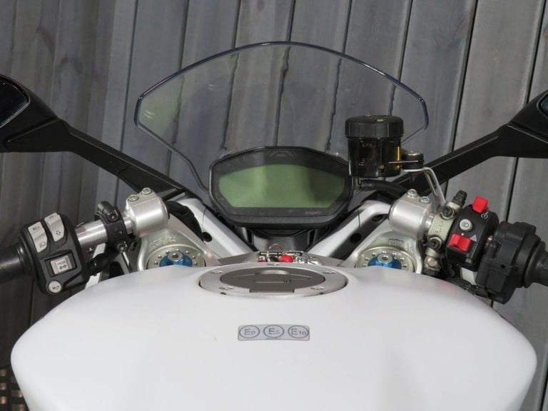 2018 18 DUCATI SUPERSPORT 950 S