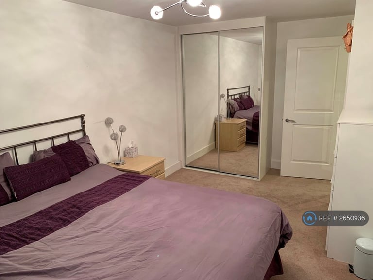 2 bedroom flat in Piccadilly House, Ruislip, HA4 (2 bed) (#2650936)
