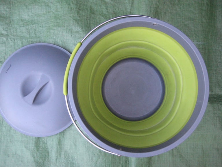 Outwell Lime Green 12 Litre Collapsible Water Carrier with Lid for £5.00