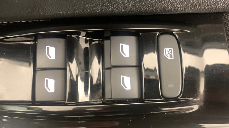 2024 Citroen C3 1.2 PureTech PLUS Hatchback 5dr Petrol EAT6 Euro 6 (s/s) (110 ps) Hatchback Petro...