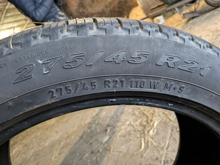 Pirelli Scorpion Verde All Season Tyre 275/45/21 Range Rover LR