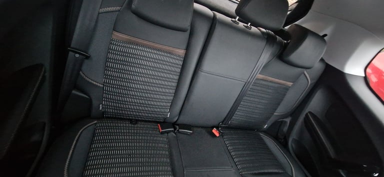 Peugeot, 208, Hatchback, 2014, Manual, 1199 (cc), 3 doors