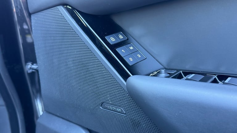 2023 Land Rover Range Rover Velar 2.0 D200 MHEV Dynamic HSE 5dr Auto Diesel Estate Estate Diesel ...
