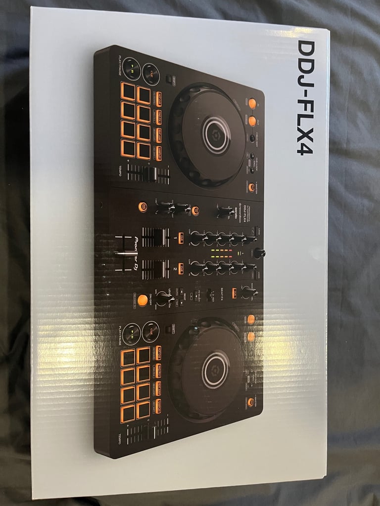 Pioneer DDJ FLX4 - Brand New Condition 