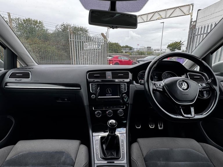 2013 63 VOLKSWAGEN GOLF 2.0 TDI BLUEMOTION TECH GT HATCHBACK 5DR DIESEL MANUAL E