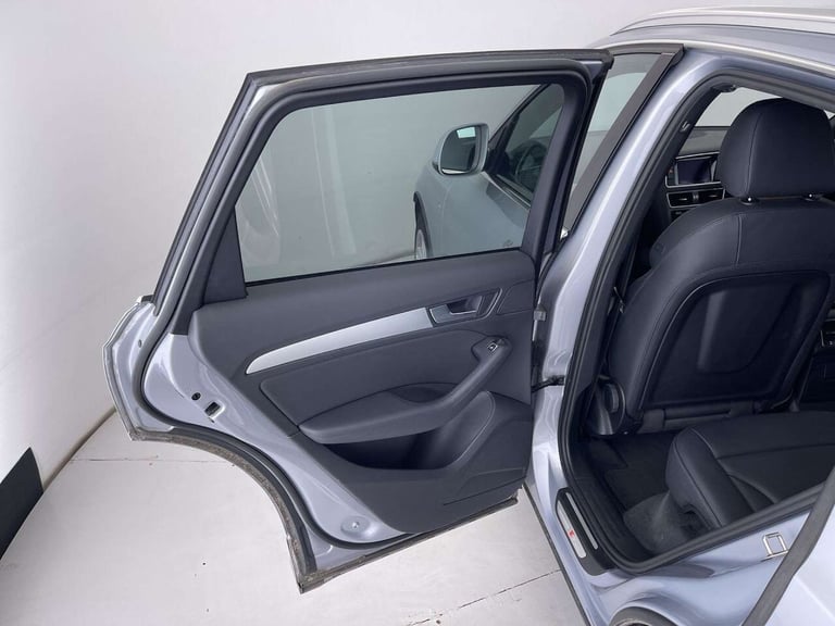 2014 Audi Q5 2.0 TDI S line Plus SUV 5dr Diesel S Tronic quattro Euro 5 (s/s) (177 ps) S SUV Dies...