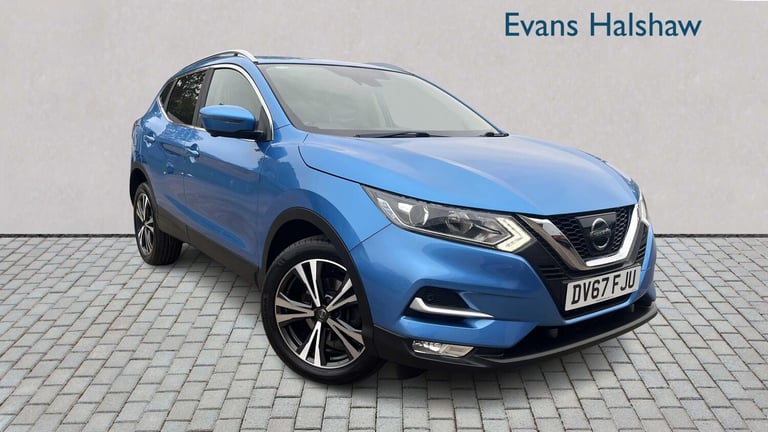 image for 2017 Nissan Qashqai 1.2 DiG-T N-Connecta 5dr Hatchback Petrol Manual