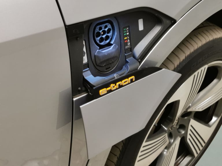2022 Audi e-tron 55 S line SUV 5dr Electric Auto quattro 95kWh (11kW Charger) (408 ps) - AUT Suv ...