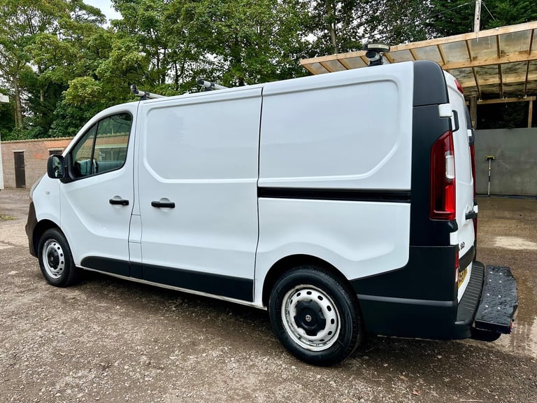 2018 Vauxhall Vivaro 1.6 CDTi 2900 L1 H1 Euro 6 (s/s) 5dr PANEL VAN Diesel Manual