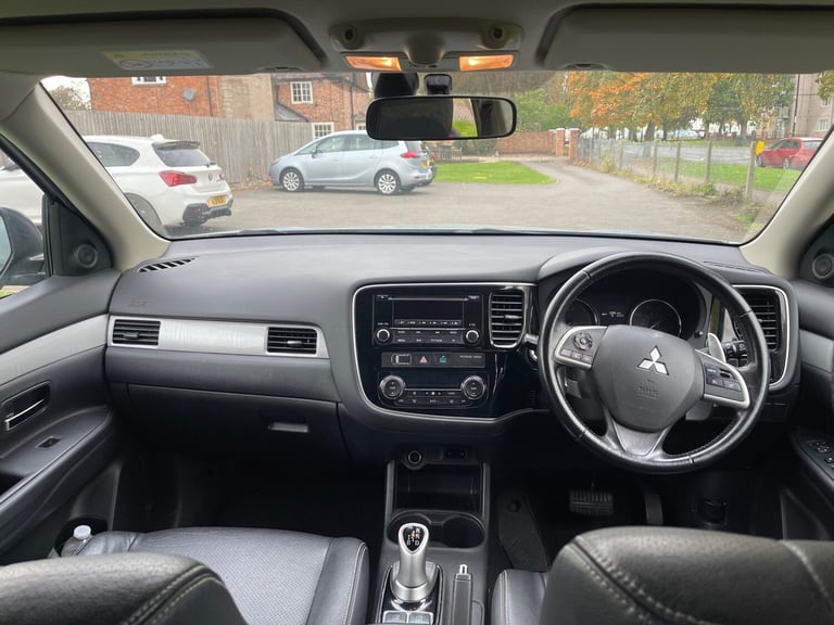 2014 Mitsubishi Outlander GX 4WD 3H PHEV Automatic 2.0 Plug-In Hybrid Petrol