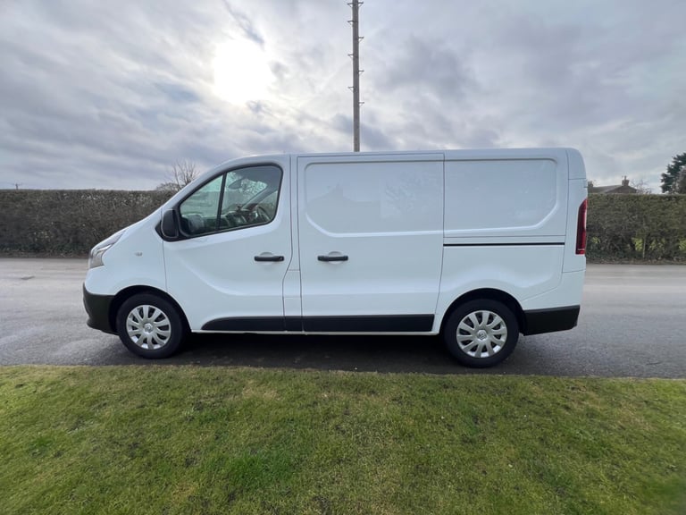 SL28 ENERGY dCi 145 Business+ Van £11490 PLUS VAT