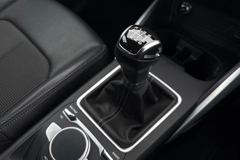 2022 Audi Q2 S line 35 TFSI  150 PS 6-speed SUV PETROL Manual