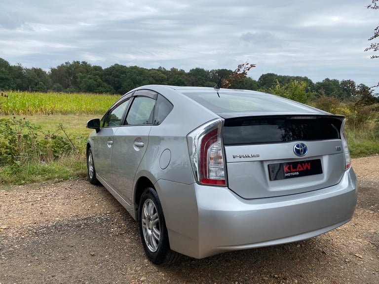 2015 Toyota Prius PRIUS T SPIRIT VVT-I CVT Hybrid