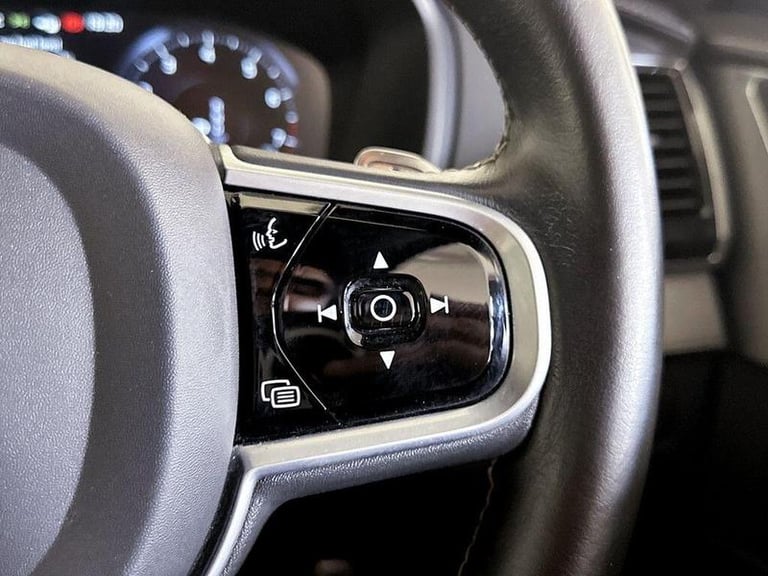 2020 Volvo XC90 2.0 B5 MHEV R-Design Auto 4WD Euro 6 (s/s) 5dr Automatic SUV Hybrid Automatic