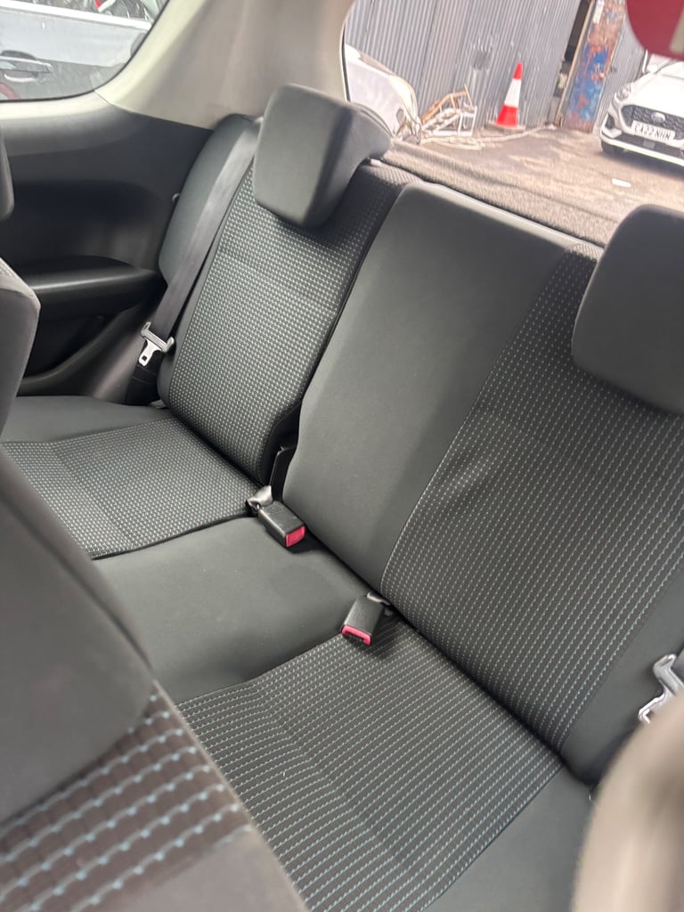 Suzuki, SWIFT, Hatchback, 2007, Manual, 1328 (cc), 3 doors