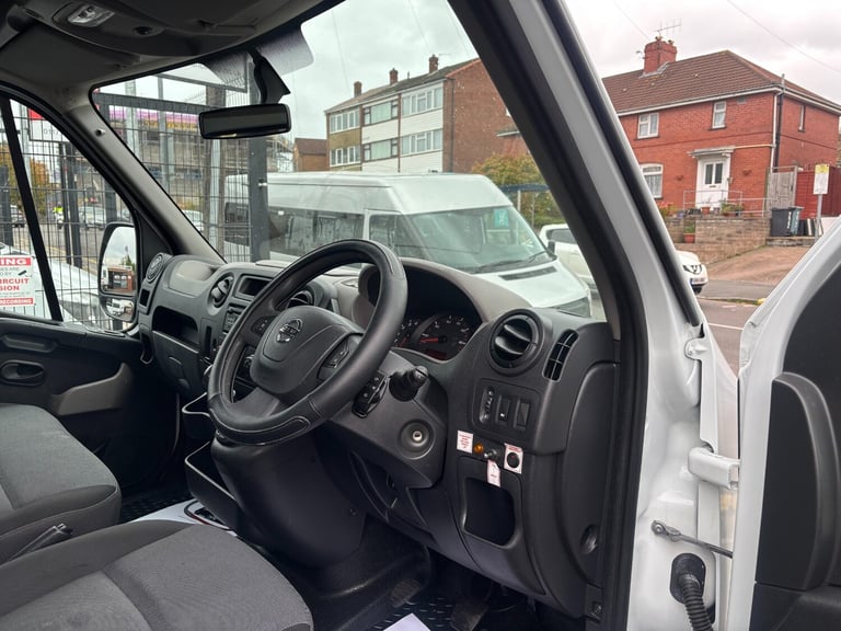 2016 Nissan NV400 2.3 dCi 125ps H1 SE TIPPER Tipper Diesel Manual