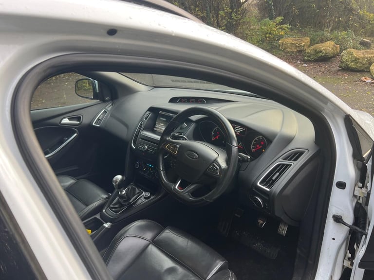 FORD FOCUS 2.0 TDCi ST-3 2015