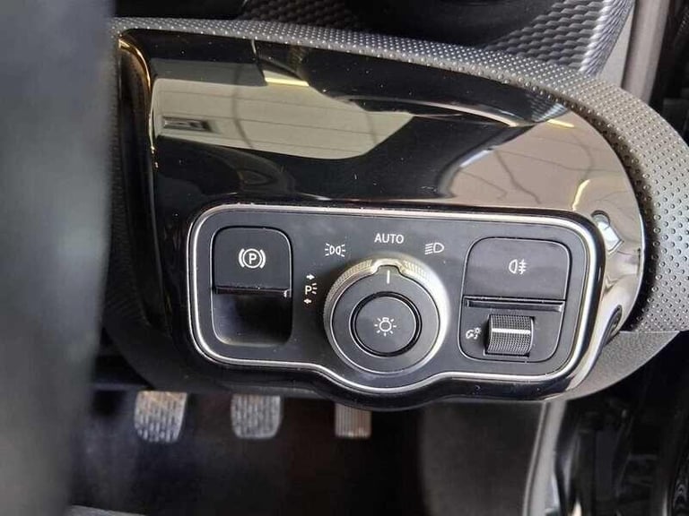 2019 Mercedes-Benz A-Class 1.5 A180d Sport Hatchback 5dr HATCHBACK Diesel Manual