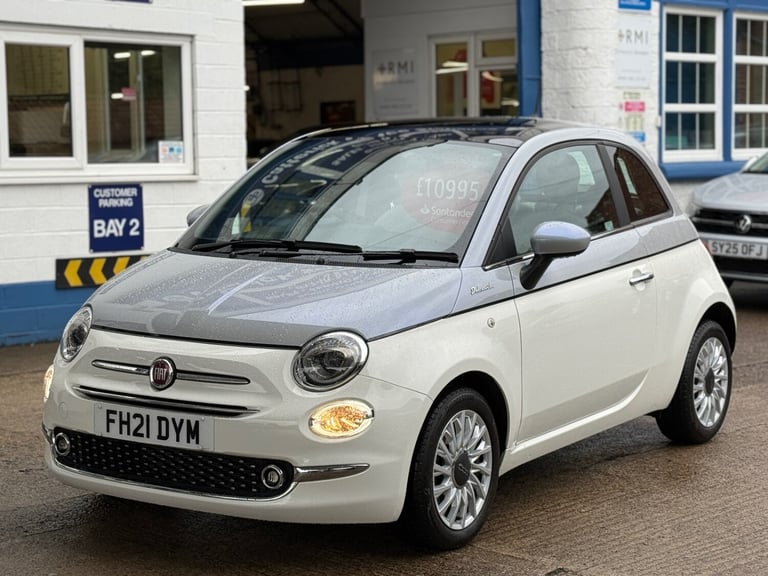 image for 2021 Fiat 500 1.0 Mild Hybrid Dolcevita [Part Leather], UNDER 4400 MILES, 3 FIAT SERVICES HATCHBA...