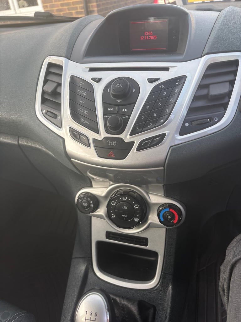 Ford, FIESTA, Hatchback, 2010, Manual, 1242 (cc), 5 doors