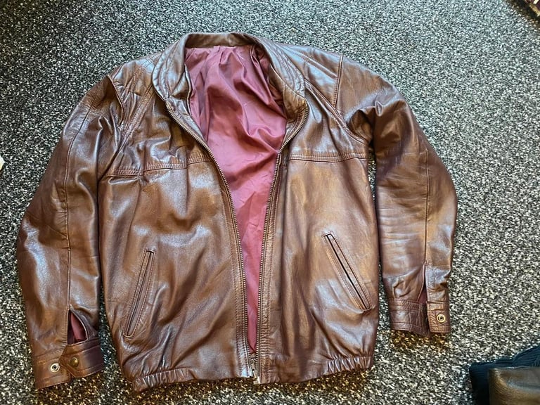 Used leather jacket men’s size M £5 good condition in Leicester, Leicestershire Gumtree