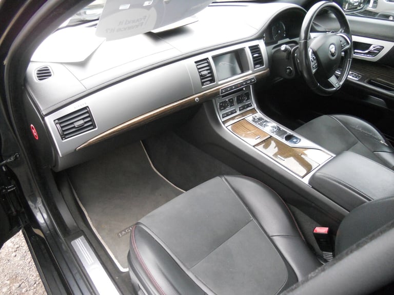 2015 Jaguar XF 2.2d [200] R-Sport 4dr Auto SALOON Diesel Automatic