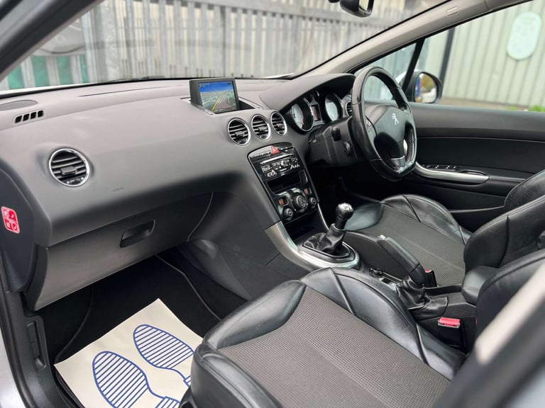 2013 Peugeot 308 1.6 308 Allure Navigation Version 5dr Hatchback Petrol Manual