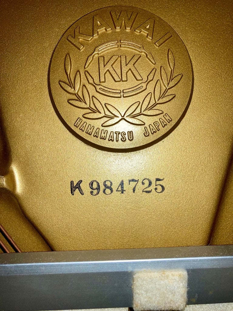 Kawai BL-61 Upright Piano — Excellent Condition (Bath area)