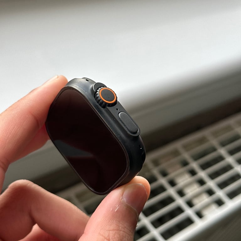 Apple Watch Ultra 2 black titanium 100% 🔋