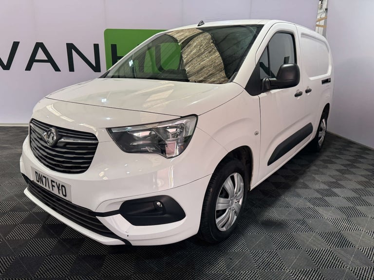 2021 Vauxhall Combo 1.5 Combo 2300 Sportive TD Panel Van Diesel Manual