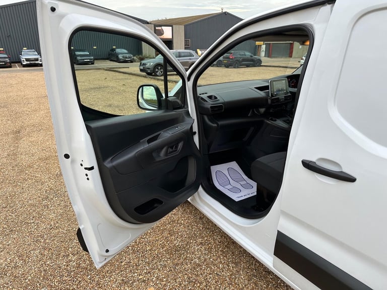2023 Peugeot Partner 1.5 BlueHDi 950 Professional Premium + Long Panel Van LWB Euro 6 (s/s) 6dr P...