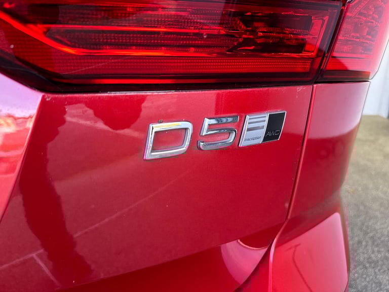 2018 Volvo XC60 2.0 D5 PowerPulse Inscription Pro 5dr AWD G tronic Estate Diesel Automatic