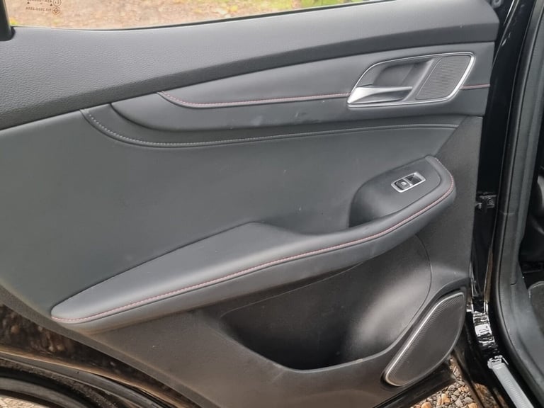 2020 MG MG HS 1.5 T-GDI PHEV Excite 5dr Auto ESTATE PETROL/ELECTRIC Automatic