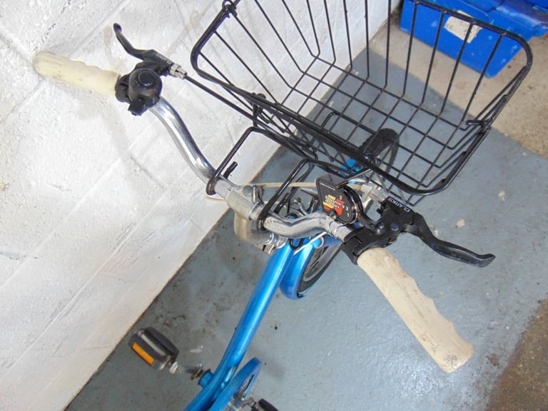 Shopper Style Bike (free local delivery)