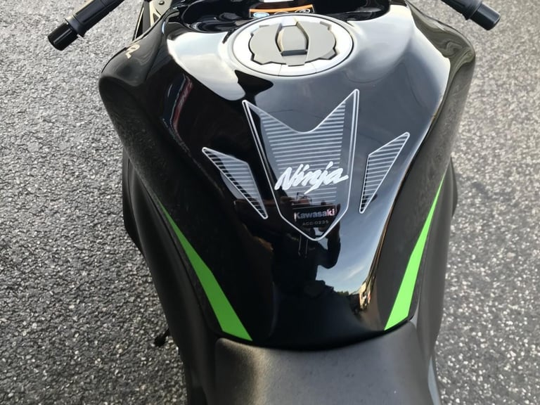 Kawasaki Ninja ZX636 25reg 300 miles only as brand fire NW