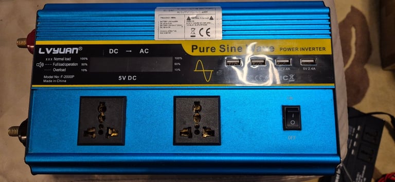 Power inventer 12V and 24V to 230V with portable battery 24V and charger.