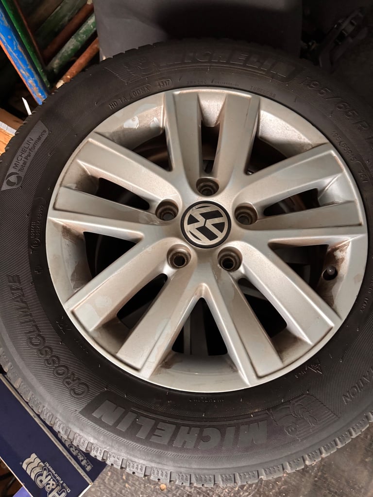 Vw caddy alloys genuine