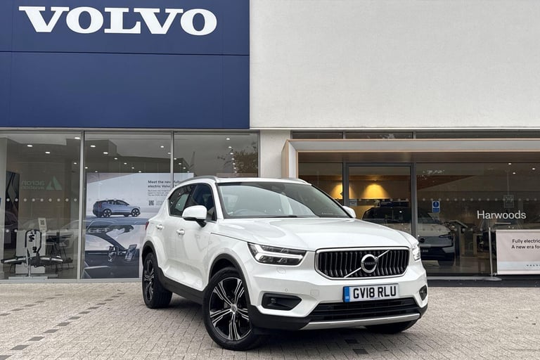 image for 2018 Volvo XC40 2.0 T4 Inscription Pro SUV 5dr Petrol Auto AWD Euro 6 (s/s) (190 ps) ESTATE Petro...