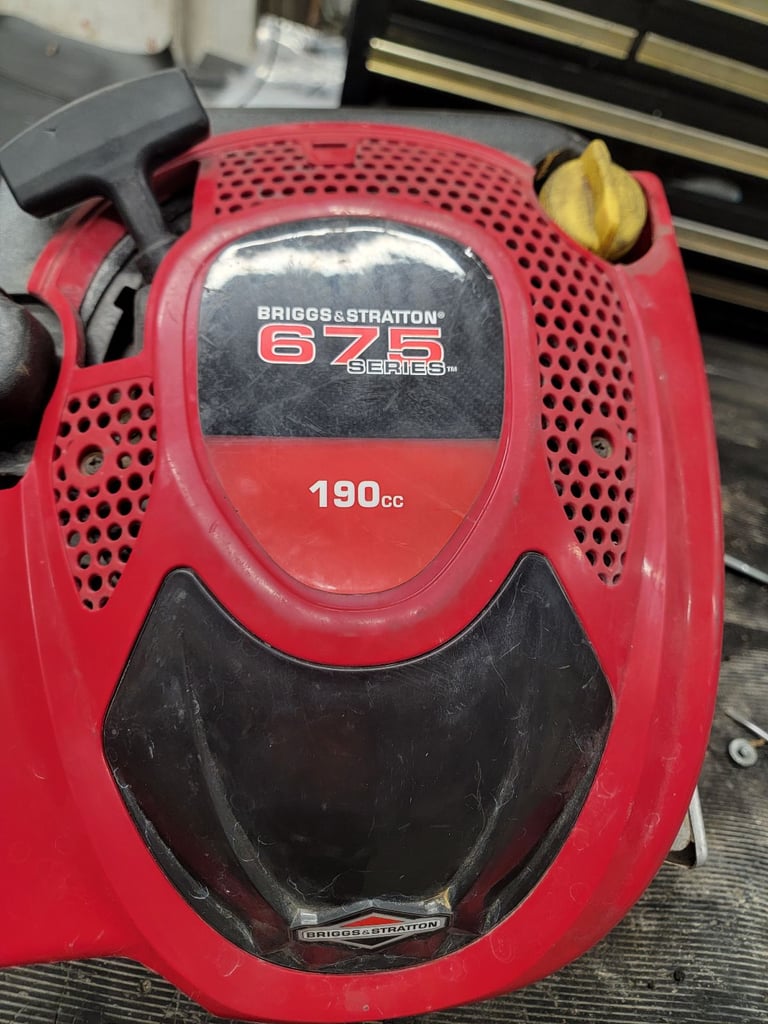 image for Briggs an stratton 675 series engine 