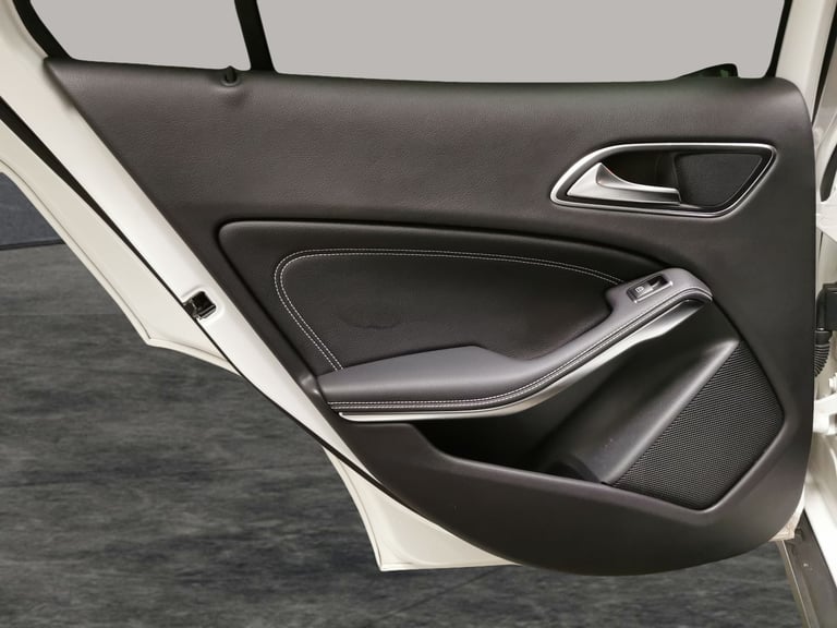 2019 Mercedes-Benz GLA 1.6 GLA180 Urban Edition SUV 5dr Petrol Manual Euro 6 (s/s) (122 ps) - BLU...