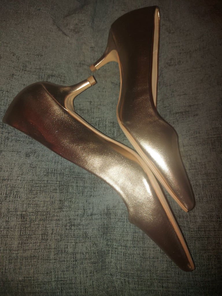 Wallis Showcase Kitten Heels size 4