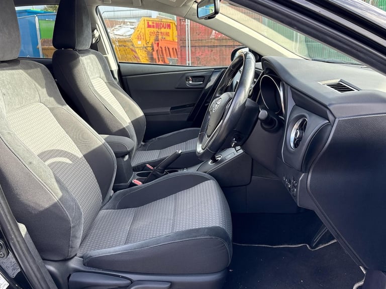 2018 Toyota Auris 1.8 Hybrid Design TSS 5dr CVT (Nav) Hatchback Hybrid Automatic