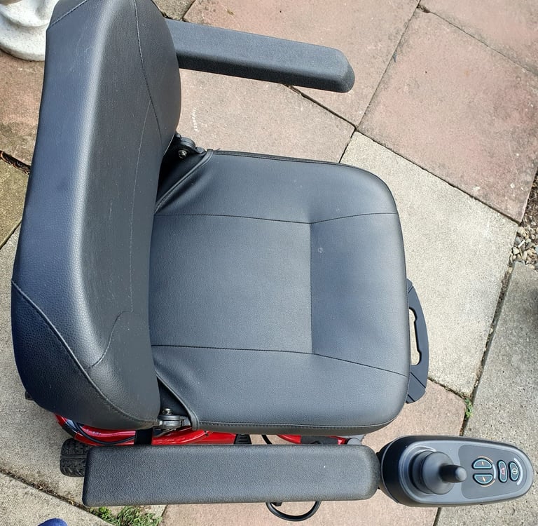 Travelux Quest 4mph Powered Wheelchair 