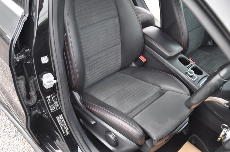 MERCEDES BENZ A180D AMG LINE 1 PREVIOUS OWNER 72MPG CAM BELT REVERSE CAM SAT NAV