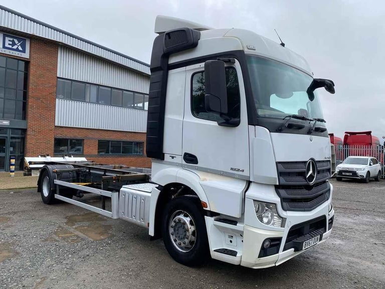 MERCEDES ACTROS 1824 *EURO 6* 4X2 DEMOUNT CHASSIS CAB 2018 - BV67 OUW