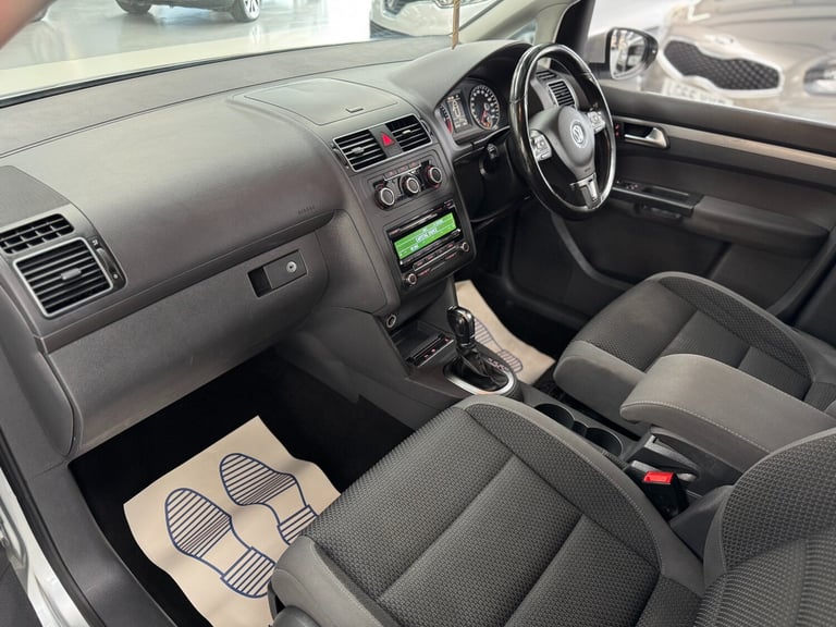 2012 Volkswagen Touran 1.6 TDI 105 SE 5dr DSG MPV Diesel Automatic