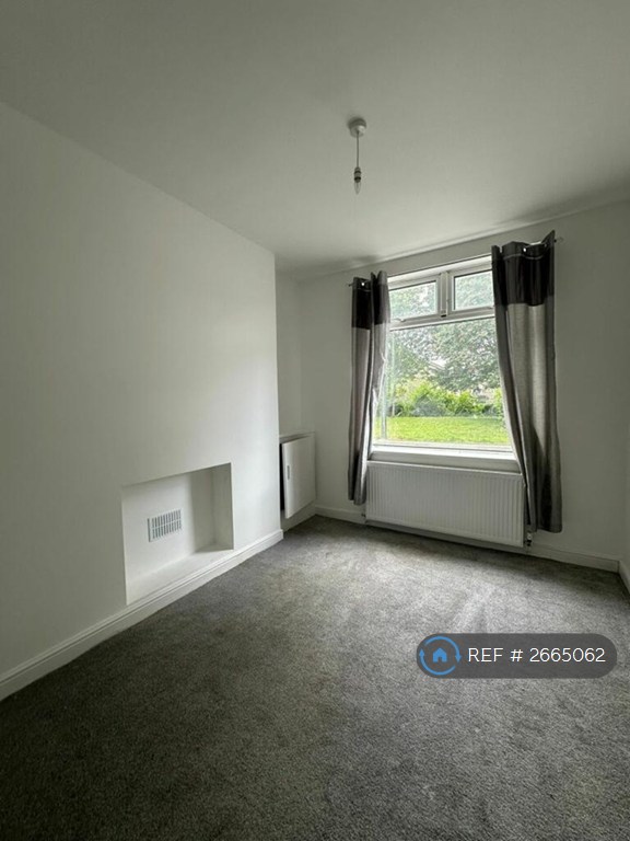 3 bedroom house in Shuttle Street, Tyldesley, Manchester, M29 (3 bed) (#2665062)
