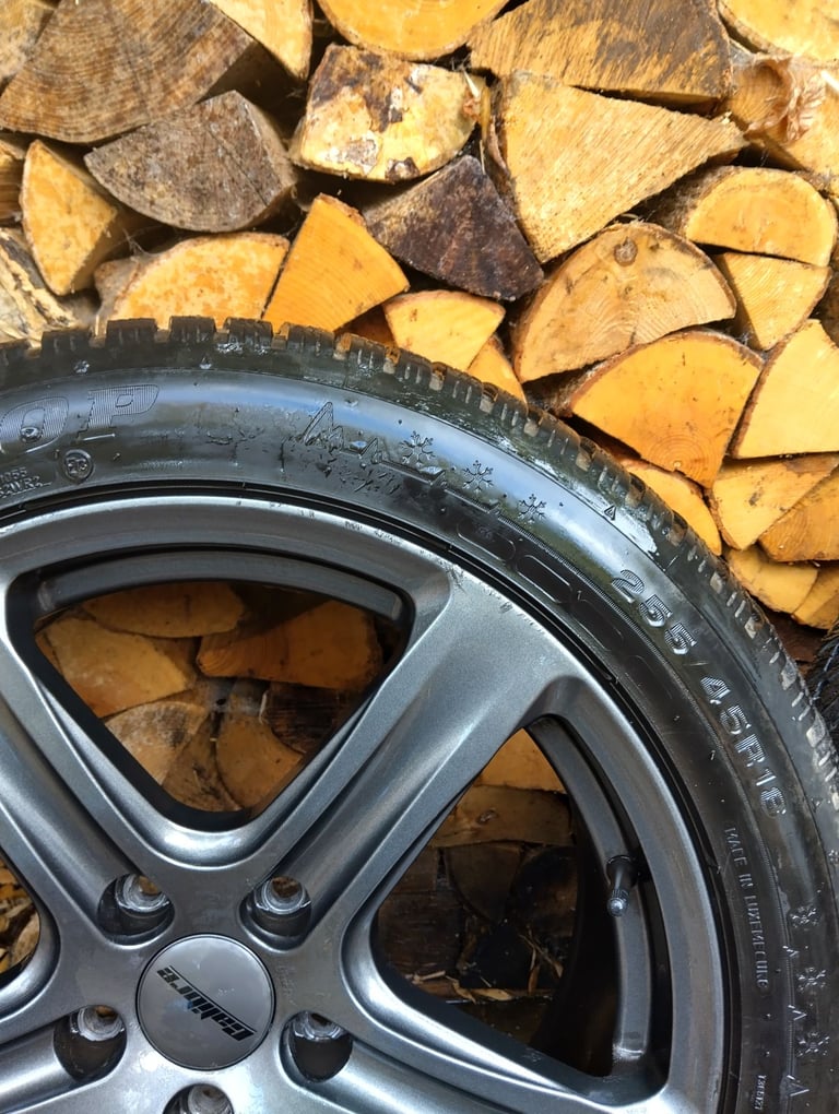 18' Calibre Gunmetal Grey Alloys with Dunlop Winter Sports 255/45r18 winter tyres 