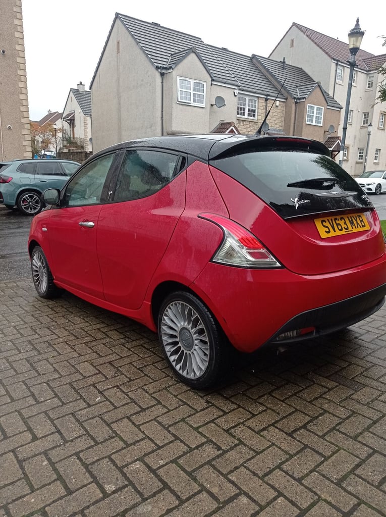 2014 Chrysler Ypsilon 