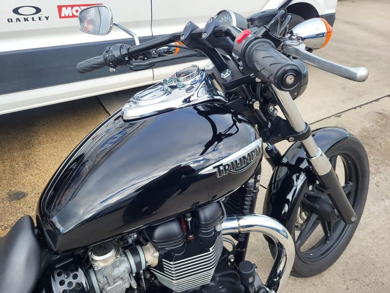 2014 Triumph SPEED MASTER 865
